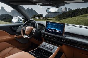 Lincoln Aviator Presidential 2020 года  (CN)